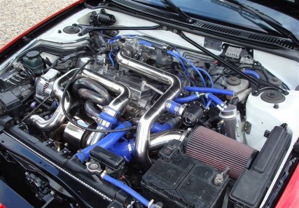 Toyota Celica GT-Four преоблечена като Supra 