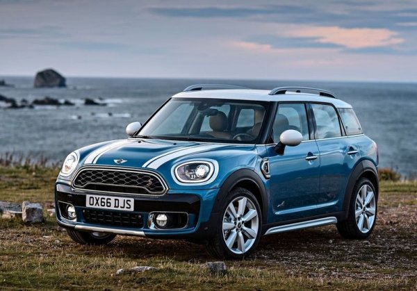 Третата позиция с 99,1% индекс на надеждност британският кросоувър дължи на модерните инженерни технологии. Само 5% от собствениците се оплакват за 5 години експлоатация от сериозни проблеми. А малките дефекти са свързани най-вече с електрониката и недостатъците в оформлението на салона.