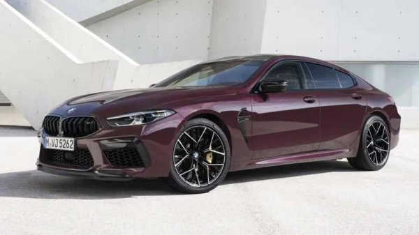 M8 Competition Gran Coupé дебютира заедно с M8 Gran Coupé. И двата модела имат 4.4-литров V8 двигател с 2 турбокомпресора. Gran Coupé развива 600 к.с., а Competition Gran Coupé вдигна летвата до 625 к.с. Въртящият момент е 750 Нм и за двата, а мощността се предава на четирите колела чрез системата xDrive. От тази година мощността на M8 Competition Gran Coupé беше леко намалена до 617 к.с., макар че запази въртящия си момент, което му позволява да развие 100 км/ч за 3 сек.
