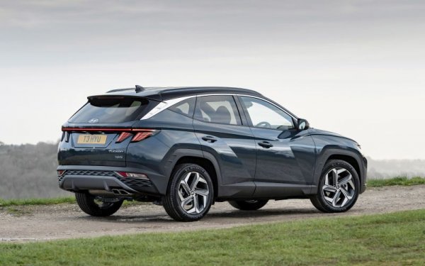 Корейската марка отчита завидните 16% ръст спрямо предкризисната 2019 година - заслуга преди всичко на новото поколение на Tucson, което е и най-продаваният модел понастоящем. 

Най-продавани модели:
Tucson - 115
i20 - 108
Kona - 89
i10 - 45
Santa Fe - 34

Други: Ioniq - 21, i30 - 18, Elantra - 3, Bayon - 2, H350 - 1
