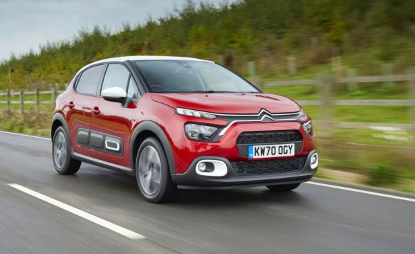 Френската марка претърпя един тежък спад през миналата година, но сега изглежда възстановена от него и постепенно се доближава до предкризисните си резултати. Основен двигател на продажбите е бюджетният С3. 

Най-продавани модели:
C3 - 467
Jumper - 70
Berlingo - 68
C5 Aircross - 53
C4 - 25

Други: Jumpy - 14, C3 Aircross - 6, C-Elysee - 2, C1 - 1
