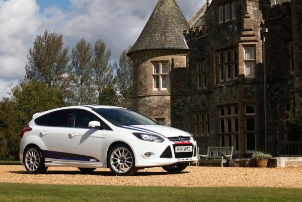 Ford Focus WTCC Limited Edition - модел за обществените пътища, базиран на Focus Zetec S 