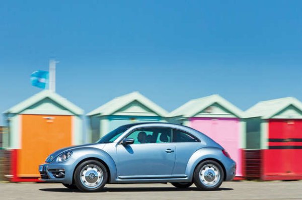 Съживяването на някога най-популярната кола в света трябваше да бъде лесна работа. В продължение на много години това беше факт, но като цяло този автомобил остана далеч от оригинала. Той разполагаше с техника на Golf Mk4 и въпреки спортния си външен вид, му липсваше характер. А и Volkswagen така и не успя да реализира рецептата, реализирана от Mini и Fiat 500. 