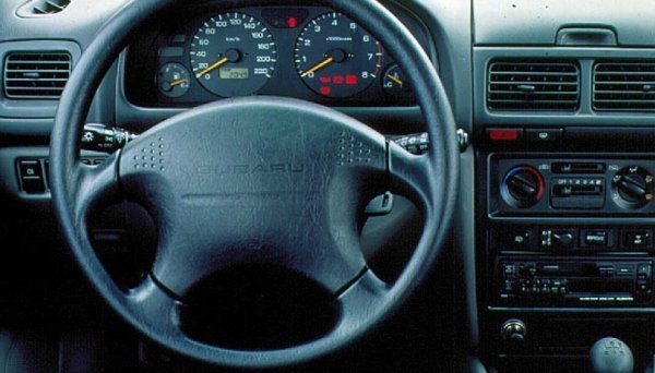 Forester SF се счита за почти идеален автомобил за райони с по-лоши пътища - проходим, динамичен, оцеляващ във всякакви условия. Собствениците не просто не искат да го продават - те ремонтират, настройват и продължават да карат, дори след 20 години.