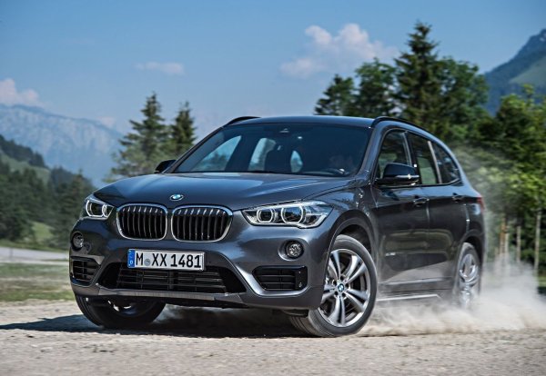 Кросоувърът се оценява на 25 000 евро при пробег от 110 000 км. Второто поколение е в продажба от 2015, като задвижването е предно (30% от автомобилите) или на четирите колела.  Клирънсът е 180 мм, а багажникът има обем почти 500 литра. Както при Audi Q3, няма убедителна комбинация от основни агрегати.

При трансмисиите не всичко е лошо: автоматичните трансмисии на Aisin издържат 250 000-300 000 км преди ремонт, роботът Getrag също &ndash; макар че при такъм пробег съединителите ще трябва да се сменят поне два пъти.
