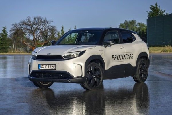 В същия период трябва да пристигне и Urban Cruiser - компактен електрически кросоувър, разработен съвместно със Suzuki.