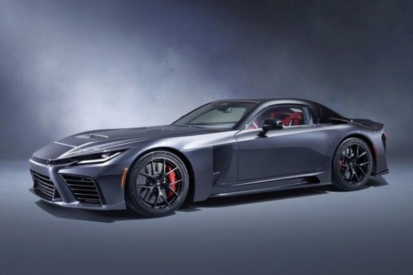 Toyota не е само рационалност, надеждност и нисък разход на гориво. Компанията се зае да създаде истинска суперкола за ценители и го направи. Това е хибридно купе със задно предаване, което се задвижва от нов V8 с двойно турбо, развиващ около 650 к.с. 

Автомобилът ще се нарича GR GT, като е първият от новата подмарка GR, която с него става независима от Toyota (в смисъл, че името Toyota вече не се появява на автомобилите) и ще се използва и в бъдеще за други модели. Появата му в Европа все още е под въпрос поради по-строгите регулации за емисии.