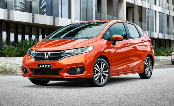 Среден пробег: 42,000 км
Компактният и многофункционален японски модел открай време се слави с надеждността си. При петгодишните всички показатели са в зелената зона. Редки оплаквания има от блокирали задни спирачки. Единствената по-сериозна сервизна акция се отнася до злополучните въздушни възглавници от Takata.
