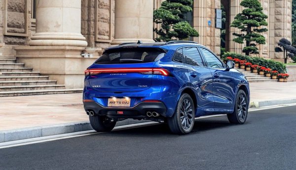 Спрямо 2024: 26% ръст
Най-продаваната китайска марка у нас и през миналата година - донякъде и защото имаше по-ранен старт. Главен принос за все по-добрите резултати има кросоувърът T5 Evo, популярен като "китайското ламборгини" заради някои прилики в дизайна с Urus. 

Най-продавани модели:
Forthing T5 Evo - 348
Forthing 4 U Tour - 117
Forthing U Tour V9 - 16

