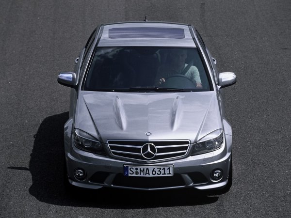 Пуснат през 2007 г., C 63 AMG от поколението W204 на C-Class е проектиран, за да заличи недостатъците на своите предшественици, известни с недозавиването си. Този автомобил може да се провали с най-бързото и най-отзивчивото кормилно управление от &bdquo;пътен&ldquo; Mercedes до момента. Обозначението 63 означава 6,3 литра, но всъщност V8 моторът има обем 6208 куб. см. В Mercedes обаче използват 63 като реверанс към 6,3-литровия вариант на двигателя M100, въведен през 60-те години на миналия век.

По-мощен в сравнение с конкурентите си от Audi и BMW, седанът C 63 се предлага изключително с трансмисия с два педала, базирана на 7G-Tronic. Скоростната кутия AMG Speedshift MCT не използва преобразувател на въртящия момент, а система с двоен съединител, осигуряваща по-бързо изстрелване на старта.