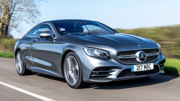 Въпреки, че гамата на Mercedes-Benz е доста голяма, в нея явно няма място за купе и кабриолет S-Class. Тези две версии нямат да се предлагат при новото поколение на модела, като трябва да бъдат заменени от новия SL. Той е разработен от Mercedes-AMG, като премиерата му ще се състои по-късно тази година.
