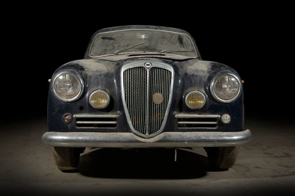 Ателието Thornley Kelham има вече няколко проекта по възстановка на Aurelia Fuorilegge. В тази галерия можете да проследите пътя на една от другите - от "находка в плевня" до внимателно и прецизно възстановен шедьовър.