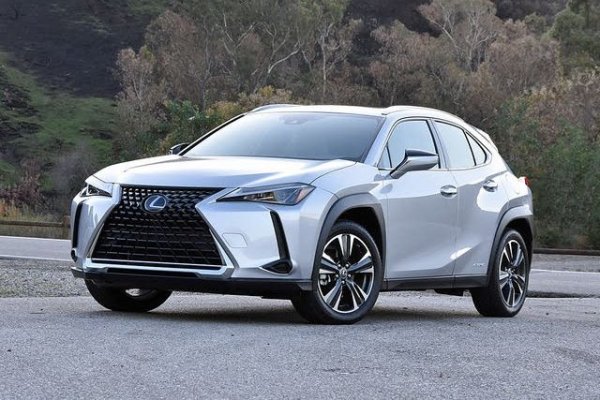 Подходът, с който организаторите на проучването са разпределили автомобилите по категории, на моменти е леко озадачаващ. Lexus UX например е при семейните коли, докато Audi Q2 - при по-големите SUV модели. Така или иначе, ето петте най-добри семейни модела:
1. LEXUS UX (2019-) - 98
2. HYUNDAI i30 (2017-) - 96
3. LEXUS IS (2013-) - 96
4. TOYOTA Corolla (2018-) - 96
5. KIA Ceed (2018-) - 95