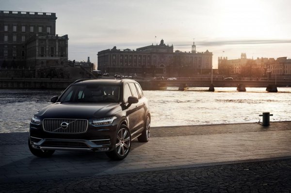 Volvo XC90 First Edition 