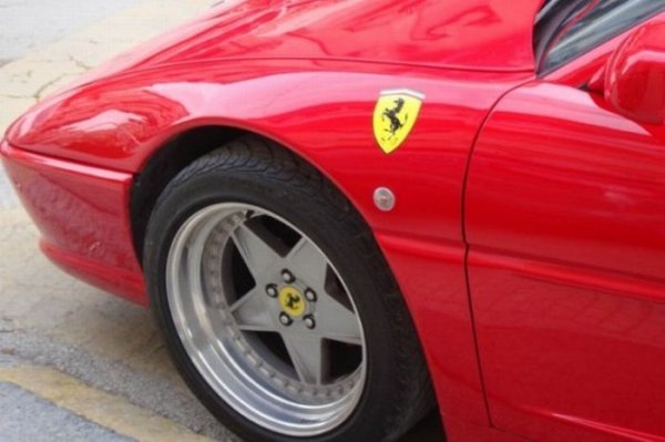 Pontiac Fiero във Ferrari 335