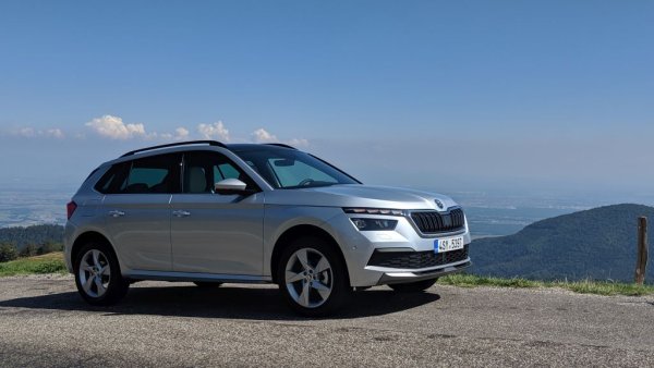 Най-малкият (засега) кросоувър на чешката марка предлага само предно предаване. Независимо от това се радва на добър интерес у нас и спадът от 11% спрямо миналата година се дължи единствено на затрудненията с доставките. 
