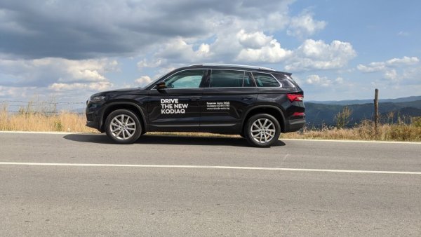 Само допреди два месеца Kodiaq бе най-продаваният модел на Skoda у нас - ясно доказателство до каква степен пазарът е изкривен от недостига на чипове. През есента Superb и Octavia го изпревариха, но въпреки това представянето на обновения кросоувър е впечатляващо, с почти 73% ръст на годишна база. 
