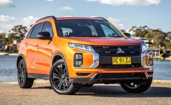 Този малък кросоувър се е доказал добре както в градските условия, така и при шофиране по неравен терен. Автомобилът се предлага с предно предаване или задвижване на четирите колела, има няколко опции за конфигурация. Благодарение на стилния си дизайн, той е търсен както сред мъжете, така и сред жените. Предлага се с ръчни и автоматични скоростни кутии, двигатели с различна мощност. Моделът има просторен интериор и просторен багажник, оптимален разход на гориво със средна мощност на двигателя.