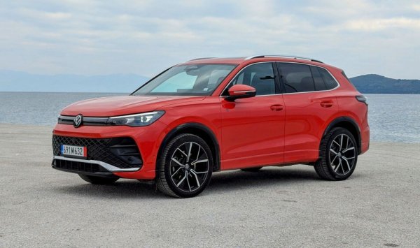 21. Volkswagen Tiguan - 393 регистрации (37% ръст спрямо 2024)
22. Renault Kangoo - 370 (407%)
23. Nissan Qashqai - 353 (-35%)
24. Peugeot 3008 - 335 (232%)
25. Ford Transit Courrier - 331 (50%)
26. VW Caddy - 306 (-5%)
27. Hyundai i20 - 288 (40%)
28. Renault Master - 286 (-50%)
29. Citroen C3 Aircross - 280 (775%)
30. Kia xCeed - 270 (101%)
