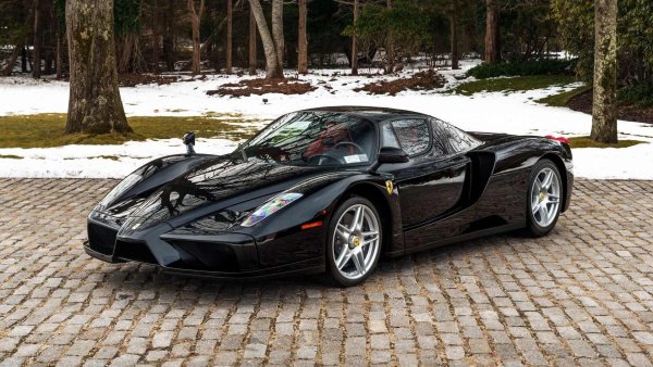 Най-скъпият автомобил в колекцията е Ferrari Enzo от 2003 г. с пробег от едва 724 км, продадено за внушителните 15 185 000 долара. Това е втората най-висока цена, плащана някога за Enzo на търг. Рекордът за модела остава 17 875 000 долара, достигнати на аукциона на Mecum в средата на януари на настоящата година.

Въпросното Ferrari Enzo от 2003 г. е в редкия цвят Nero DS и към момента е единственото черно Enzo, продадено за над 5 милиона долара на публичен търг. От купета са произведени само 400 бройки, а в разработката му участва Михаел Шумахер. Благодарение на своя 6-литров V12 двигател с 660 к.с., суперколата ускорява до 100 км/ч за 3,4 сек и развива максимална скорост от 350 км/ч.
