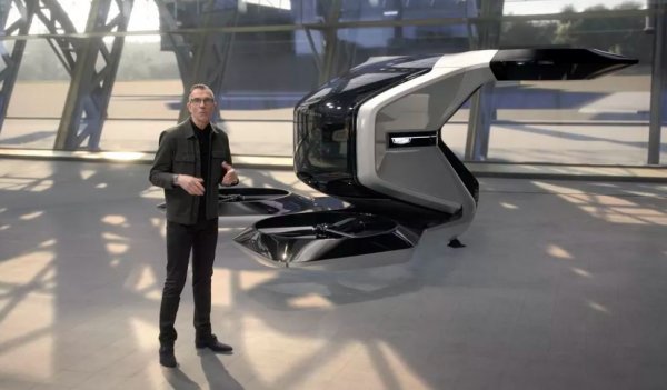 В детството ни култовото списание "Наука и техника" на БТА обещаваше да имаме летящи коли някъде през далечната 1997 година. Оттогава мина почти четвърт век, но най-после мечтата за транспорт, който да е независим от Агенция Пътища, придобива очертания. 
Cadillac VTOL (Vertical Take Off and Landing) е дрон с автопилот и с 90-киловатчасов електромотор за задвижване на четирите пропелера. Засега няма кой знае колко други подробности, но модел на Cadillac не бе предизвиквал такова любопитство някъде от 1967. 
