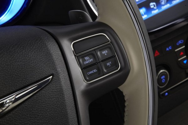 Chrysler 300 Ruyi Design Concept