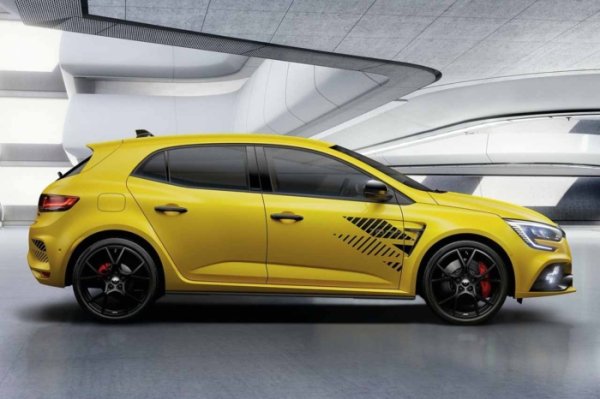 Renault M&eacute;gane E-Tech няма много общо с този RS Ultime, но и двата са автомобили с едно и също име, които наскоро се появиха на пазара. Въпреки това, ентусиастите на този модел със сигурност ще бъдат по-доволни от RS Ultime по много причини.

Сред основните характеристики е бензинов двигател с турбокомпресор и мощност 300 к.с., който ще е последната версия на M&eacute;gane RS и неговата ексклузивност, тъй като ще бъдат произведени само 1976 бройки в знак на почит към годината на раждане на подразделението Renault Sport.
