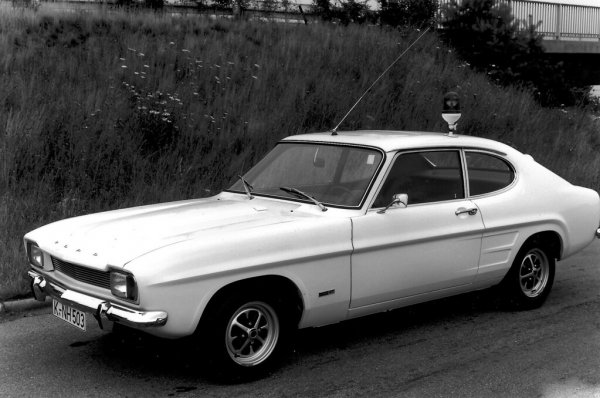 Любопитен факт излиза сред архивните снимки на германски полицейски автомобили. Това бяло Ford Capri (на снимката) има сигнална лампа на покрива, като с него американската марка се опитва да пробие през 1970 г. По това врече обаче органите на реда използват предимно коли на Porsche и опитът на Ford се проваля.