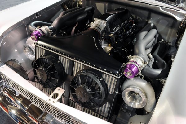 Chevrolet от 1957 година - 1598 конски сили и 2045 Нм от Dominator Street Rods / Grand National Roadster Show