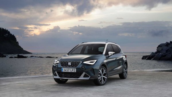 Име на модела: SEAT Arona 1.0 110 CV Style 
Мощност: 110 к.с.
Цена: 22 580 евро 
Разход на гориво: 5,2 л/100км 
