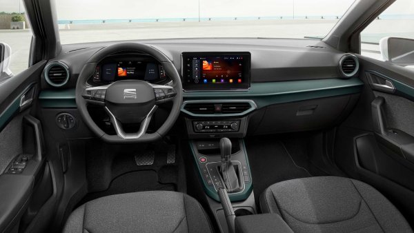 Това е най-продаваният автомобил на някои пазари в Европа &ndash; като испанския, например. Съответно е и най-успешният модел на марката в последните години. Силните му оръжия са просторния салон и багажникът с обем 400 литра. Сред предимствата му е и по-високата мощност.
