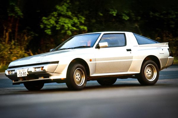 Този модел, който определено има харизматична визия, се предлага между 1982 и 1989 година. И макар отдавна да е изчезнал от автомобилната сцена, по време на пребиваването си на нея е се представил великолепно в различни шосейни и пистови състезания, при това, далеч преди появата на олицетворението на спортния триумф на Mitsubishi - Lancer Evolution.