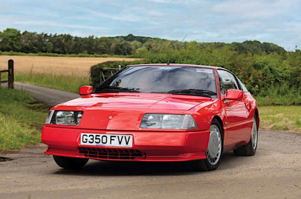 Alpine A310  e заменен през 1984 година от това, което е известно в повечето страни просто като Alpine V6. Но в Обединеното кралство поради проблеми с лиценза го знаят като Renault GTA.

Както и да го наречете, това е първият Alpine, разработен изцяло от Renault, появил се цели 11 години след поглъщането. Въпреки че е напълно нова кола, тя им същото основно оформление като A310. Използва PRV V6 двигател, който задвижва по-ранния модел от 1976 година. Има обем от 2,8 литра, когато е атмосферен. Или 2,5 литра,  оборудван с турбокомпресор.