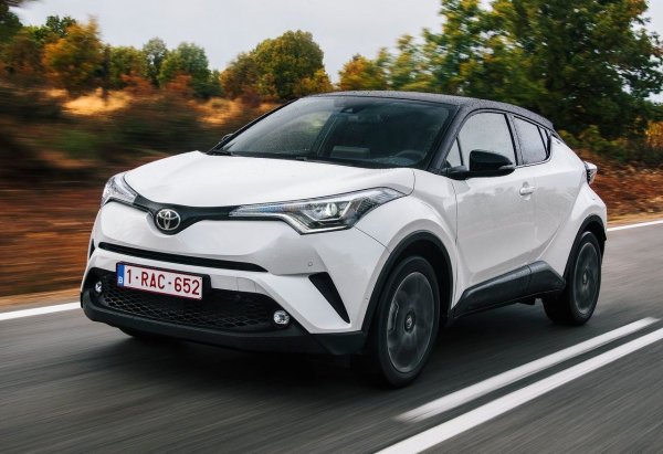 Проблеми: вариатор, прегряване, нестабилна динамика.

Toyota винаги е била свързвана с надеждността, но моделът C-HR във версията с 1.2 Turbo и CVT Direct Shift-CVT получи много отрицателни отзиви въпреки стилни си дизайн и съвременните технологии.
