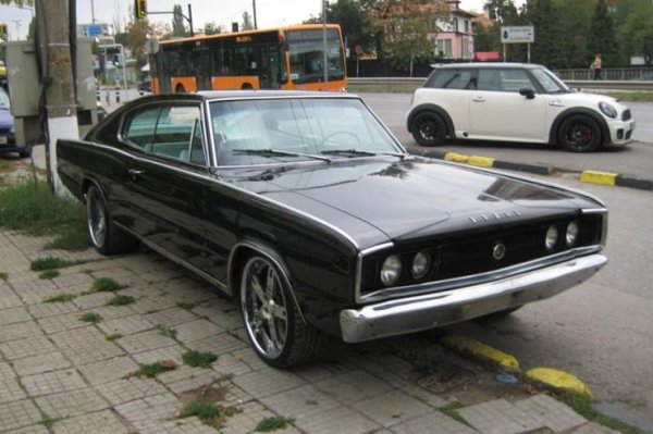 Истински американски muscle car от 1966, с мощност 230 конски сили, с 39 000 км обявен пробег и със сериен номер, доказващ произхода. Предлага се в София. 
