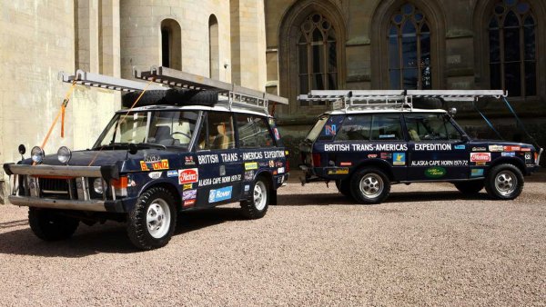 През 1971 г. британският изследовател майор Джон Блашфорд-Снел повежда малка експедиция от север на юг през цяла Америка &ndash; от Анкоридж в Аляска до Огнена Земя в долната част на Южна Америка. Два Range Rover изминават пътешествието с дължина 30 хиляди километра. Те се справят с пътя, включително с опасното Tap&oacute;n del Dari&eacute;n (препятствието Дариен). Това е единствената отсечка, която все още съществува в безкрайно дългата Панамерикана. То се състои от джунгла с планини и тресавища и, разбира се, няма път. Двата автомобила съществуват и до днес, а майор Блашфорд-Снел ще отпразнува на 22-ри октомври 83-ия си рожден ден.