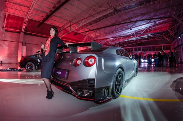 Три Nismo модела при премиерата им в България - Nissan GT-R Nismo, Nissan Juke Nismo RS и Nissan 370Z Nismo.  