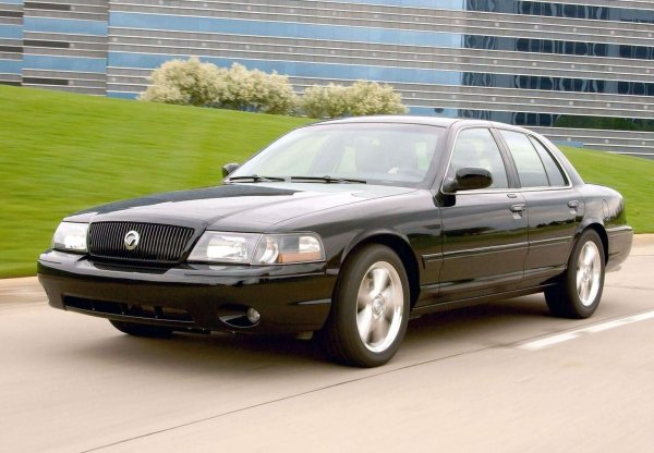 Помните ли американската марка Mercury, част от концерна Ford? Тя отдавна не е сред нас. Кризата от 2008 г. удари тежко Голямата тройка на САЩ и лиши хората от много някога процъфтяващи автомобилни марки.
