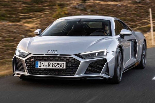 Сред спортните автомобили, от които можете да избирате днес (всъщност вече не се продава), Audi R8 е един от най-популярните и "нормални" на пазара. Това не означава, че неговият V10 двигател не е способен да вдъхнови. И го прави от относително рационална и ежедневна гледна точка. Което, между другото, е доста добре.
