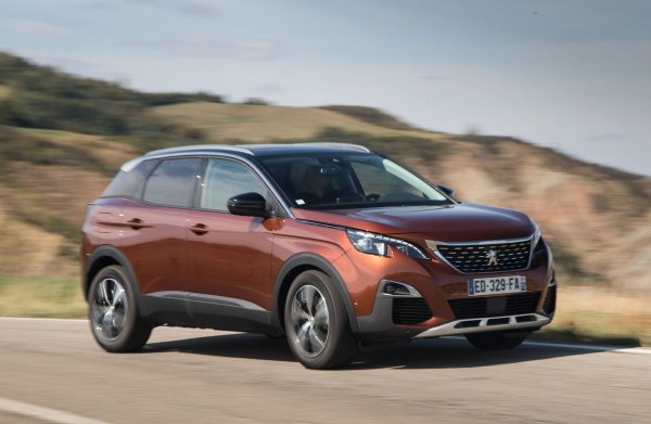 За около 20 000 евро може да се купи Peugeot 3008, произведено през 2017 г., което изглежда доста удачна сделка. Френският модел е просторен и пълен с електроника, но трябва да се внимава с него, като това важи особено за версията с 1,6-литров бензинов двигател. Неговите 150 к.с. не са достатъчни, освен това моторът има склонност към натрупване на сажди и отлагания, което води до детонация.