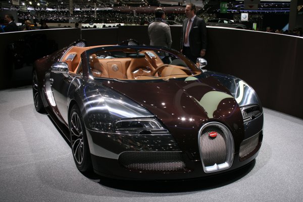 Женева 2012 / Bugatti Veyron Grand Sport Vitesse 