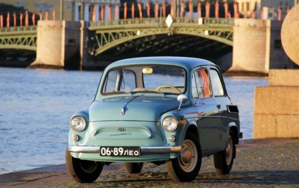 Гърбатият модел от времето на СССР се произвежда в Запорожието, като се задвижва от V4 двигател, развиващ мощност от 22 до 30 конски сили. Той се сглобява от 1960 до 1969 година, като за този период натрупва огромна популярност, при това не само в Съветския съюз, но и в страните от Източния блок.