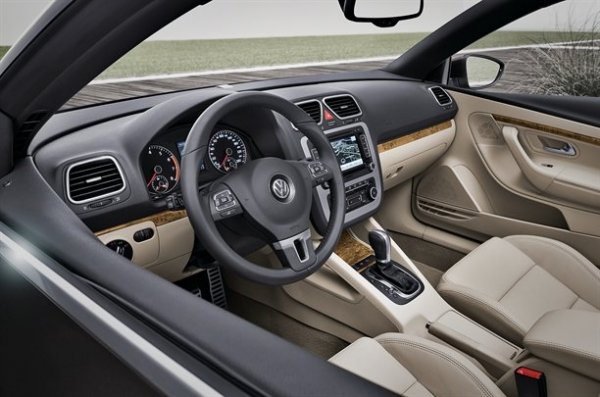 VW Eos 2011