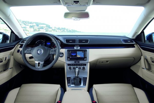 Европейската версия на Volkswagen CC 2012