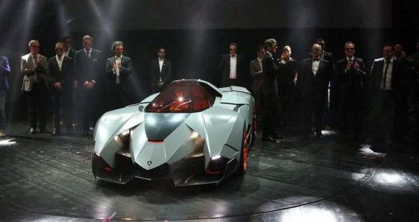 Lamborghini Egoista беше показан през 2013 г. по повод 50-годишнината на италианския автомобилен производител, като е произведен в само един екземпляр. Автомобилът се отличава с миниатюрна кабина, като за да се влезе в салона, трябва да се премахне волана. Задвижването е по-консервативно - 5,2-литров V10 двигател от Gallardo с мощност 600 к.с. 