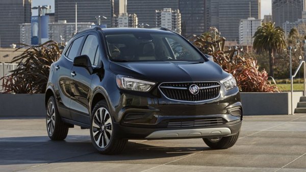 Името вероятно не ви говори нищо, но очертанията са подчертано познати. Buick Encore бе последният оцелял близнак на стария Opel Mokka: вероятно най-добрата кола, разработвана някога от южнокорейското поделение на GM. В Европа под името Mokka вече се продава нещо върху платформа на Peugeot. В Америка Encore също напуска сцената, разчиствайки терена за по-големия Encore GX. 

