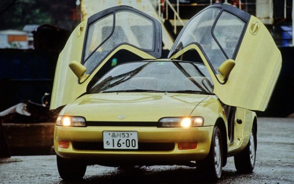 Повдигащите се врати са прерогатив на готините и скъпи автомобили. Модата беше въведена от суперавтомобила Lamborghini Countach, въпреки че подобни дизайни са използвани и преди - в купето Mercedes-Benz 300SL, например. Но в този случай погледнете страничните стъкла - не си и помисляйте да оставите нещо в Toyota Sera на паркинга на супермаркета ... ако крадци счупят стъклото - по-евтино ще е да продадете колата, отколкото да намерите нови прозорци.
