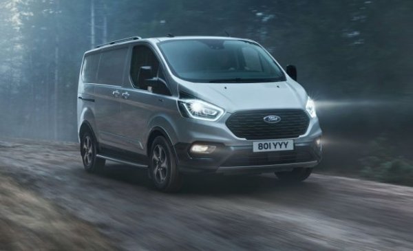 Американската компания започва да се съвзема от шока през 2020, когато загуби близо 53% от продажбите си. Заслугата е основно на лекотоварните модели. 

Пазарен дял: 3.9%
Най-продаван модел: Transit Custom - 205
През 2020: 899 регистрации
