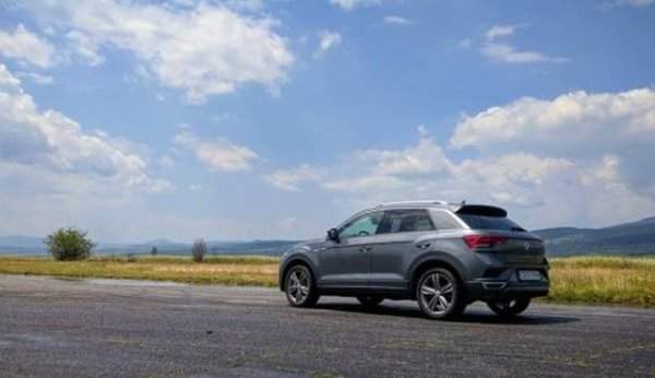Над 6% спад за VW спрямо миналата година, резултат до голяма степен и на затрудненията на германския концерн с доставките заради кризата с микрочиповете. 

Пазарен дял: 6.7%
Най-продаван модел: T-Roc - 317
През 2020: 2229 регистрации
