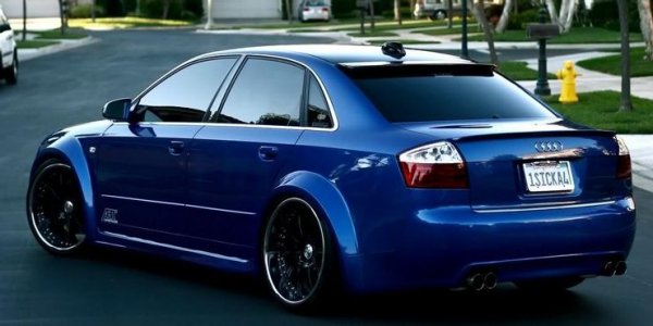 Пазарът на употребявани автомобли е пълен с Audi A4 от 2008 до 2010 година, които стрруват под 10 000 долара. Тази кола, стига да е правилно модифицирана, може да се окаже истински демон. Най-често срещаният модел на пазара се задвижва от 2.0-литрово турбомотор, който позволва лесна промяна на настройките.

